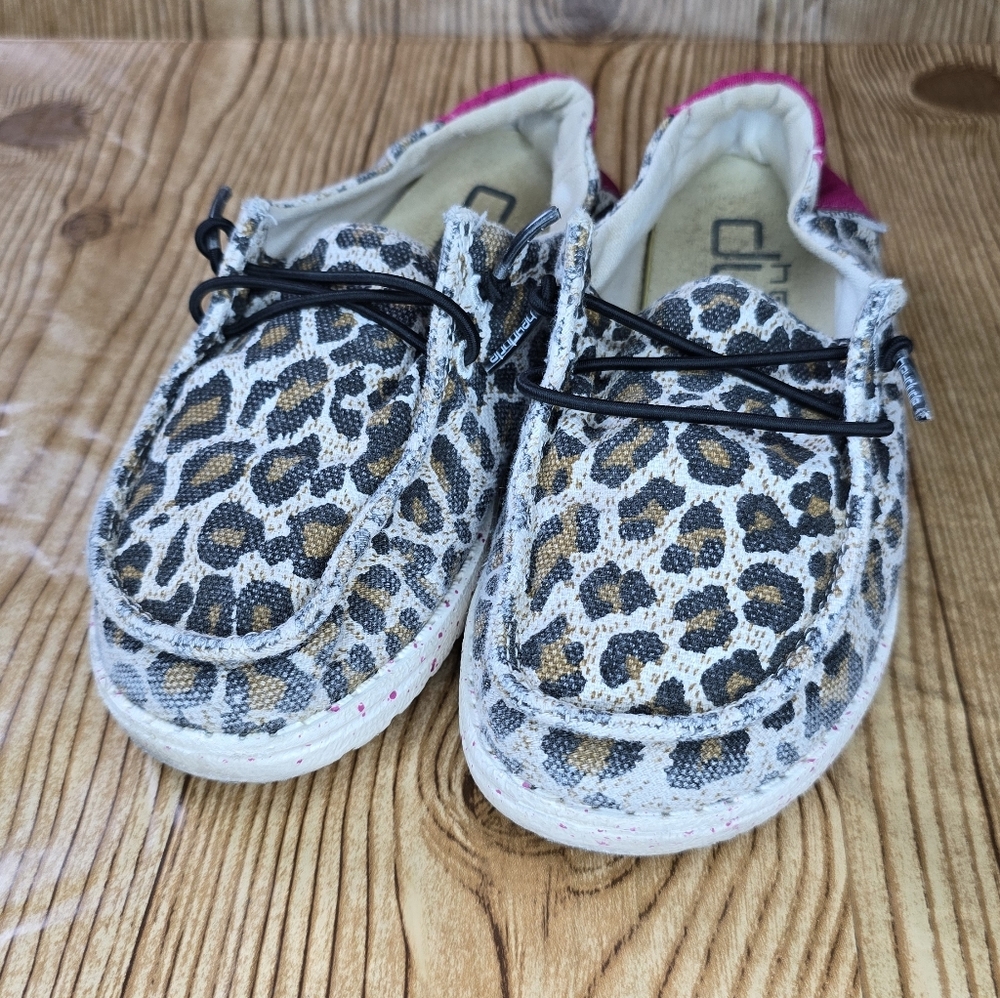 Hey Dude Girls Leopard Print Wendy Slip-On Shoes Size 11